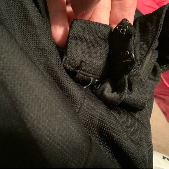 Torrid Gorgeous floral embroidered black dress size 1X. - Picture 10 of 10